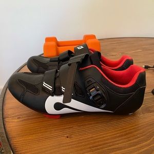 Peloton cycle shoes size 43 - only used 3 times